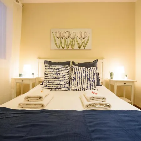 Ramblasrentals Cozy Renovated 2br With Balcony Lift 20m Rambla - Parking - Wifi * Barcelone
