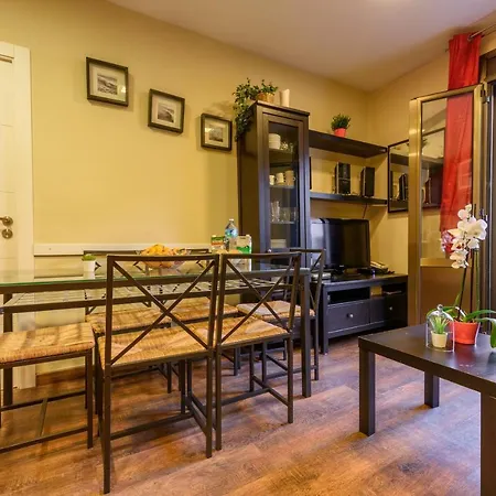 Ramblasrentals Cozy Renovated 2br With Balcony Lift 20m Rambla - Parking - Wifi Barcelone
