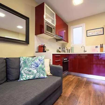 Ramblasrentals Cozy Renovated 2br With Balcony Lift 20m Rambla - Parking - Wifi Apartment *